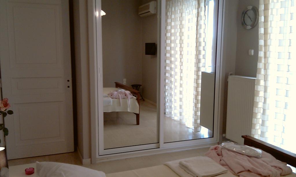Family Apartment Patras Exterior photo